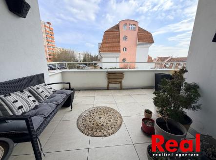 Prodej bytu, 2+kk, 94 m²