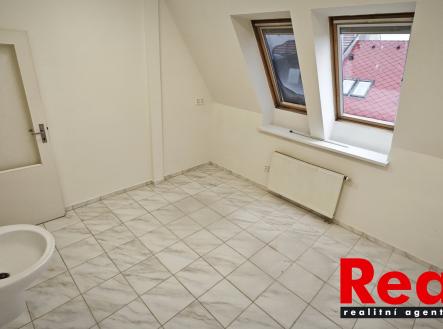 Pronájem komerčního objektu, jiný, 56 m²