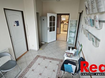 Pronájem komerčního objektu, jiný, 56 m²