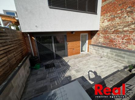 Pronájem bytu, 3+kk, 130 m²