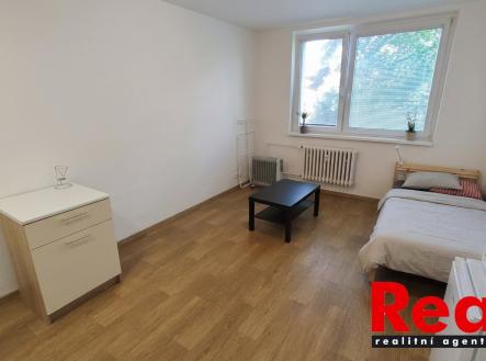 Pronájem bytu, 1+kk, 28 m²