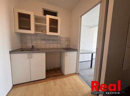Pronájem bytu, 1+kk, 22 m²