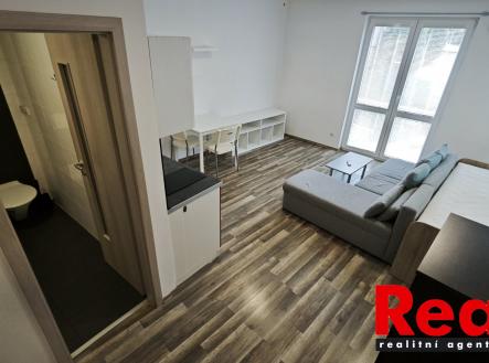 Pronájem bytu, 1+kk, 30 m²
