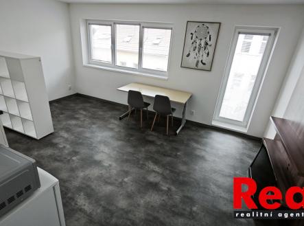 Pronájem bytu, 1+kk, 30 m²