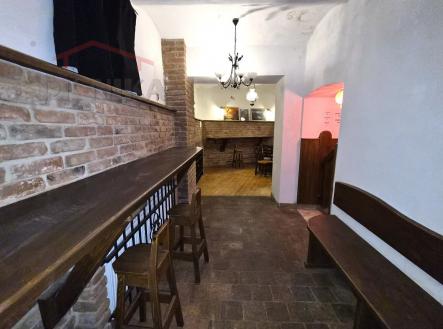 Pronájem jiné komerční nemovitosti, 295 m²