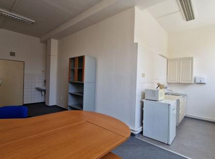 Pronájem - kanceláře, 27 m²