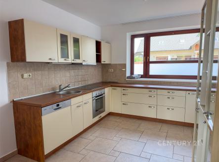 Pronájem domu/vily, 200 m²