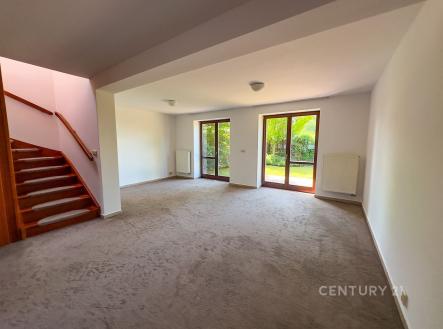 Pronájem domu/vily, 200 m²