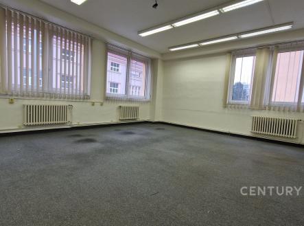 Pronájem kanceláře, 43 m²