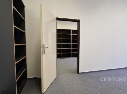 Pronájem kanceláře, 37 m²