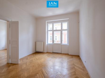 Pronájem bytu, 4+kk, 92 m²