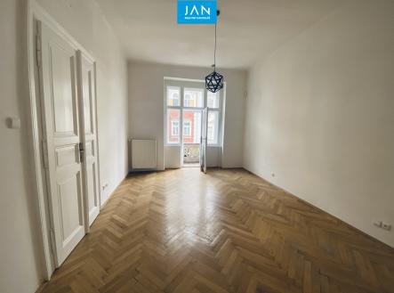 Pronájem bytu, 4+kk, 92 m²