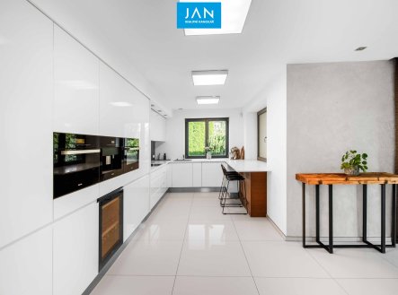 Prodej domu/vily, 385 m²