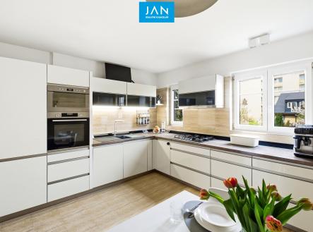 Prodej bytu, 3+1, 104 m²