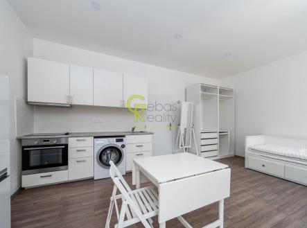 Pronájem bytu, 1+kk, 37 m²