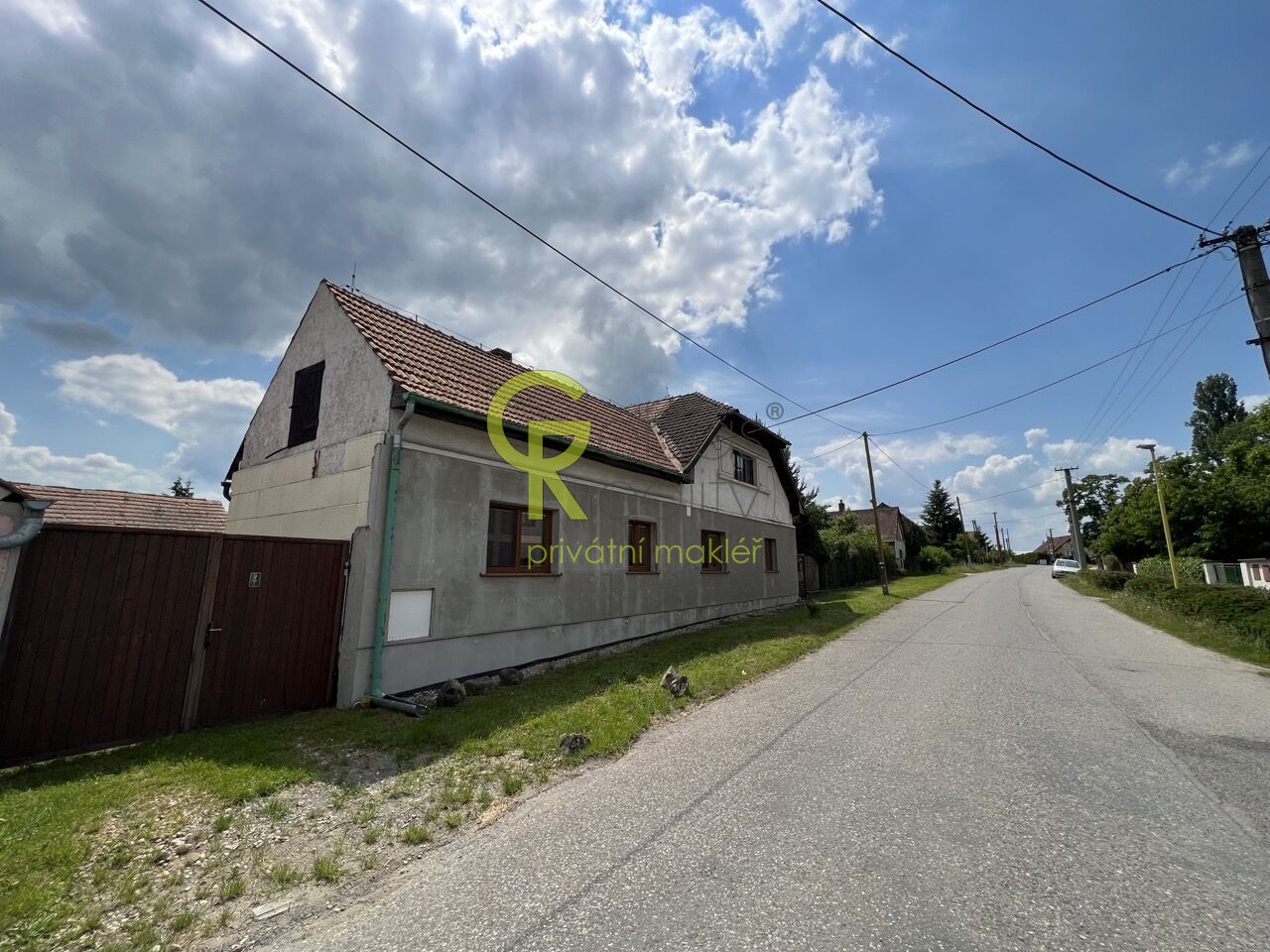 venkovské stavení s pozemkem - Záryby, Praha východ