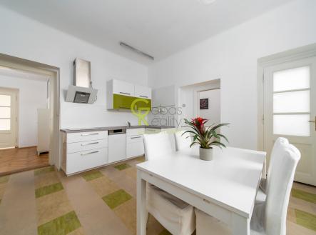 Pronájem bytu, 3+1, 95 m²