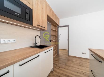 Pronájem bytu, 1+kk, 30 m²