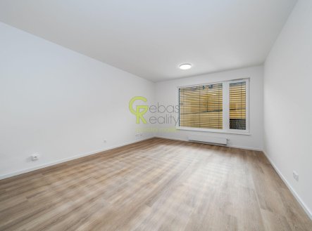Pronájem bytu, 1+kk, 35 m²
