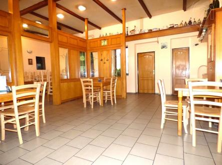 Prodej - restaurace, 325 m²