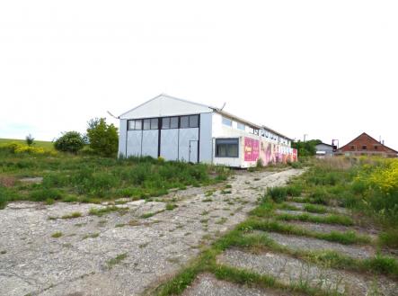 Pronájem - skladovací prostor, 388 m²