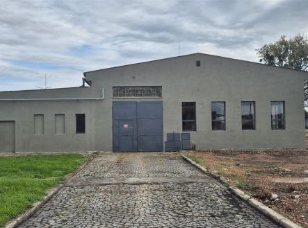 Pronájem výrobní prostor, 3 162 m²