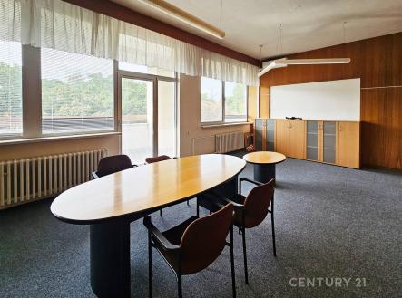 Pronájem kanceláře, 59 m²