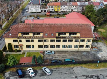 Pronájem - výrobní prostor, 939 m²