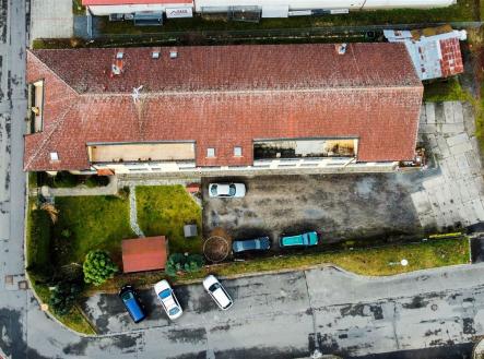 Pronájem - výrobní prostor, 939 m²