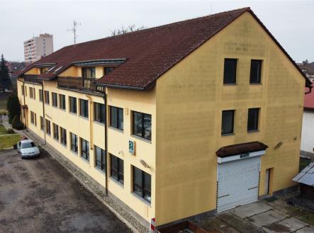 Pronájem - výrobní prostor, 939 m²