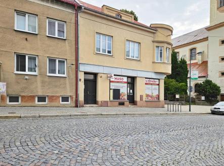 Pronájem - obchodní prostor, 87 m²