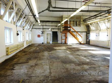 Pronájem výrobní prostor, 414 m²