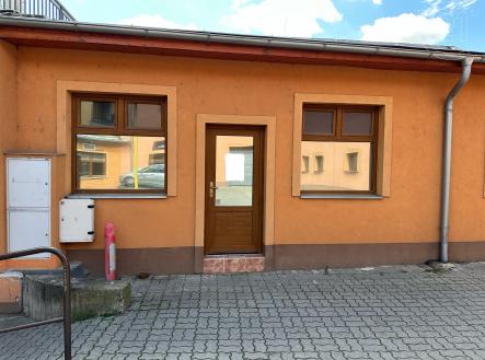 Pronájem obchodní prostor, 33 m²