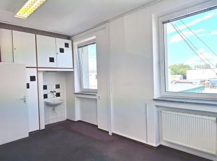 Pronájem - kanceláře, 18 m²
