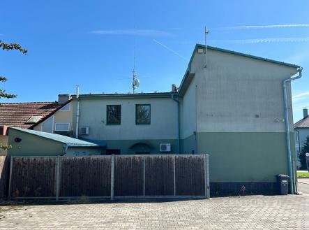 Prodej obchodní prostor, 251 m²