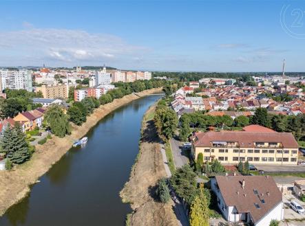 Prodej výrobní prostor, 1 414 m²