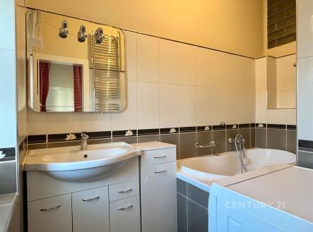 Pronájem bytu, 4+1, 90 m²