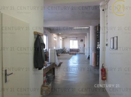 Pronájem skladovací prostor, 186 m²