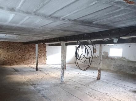 Pronájem skladovací prostor, 288 m²