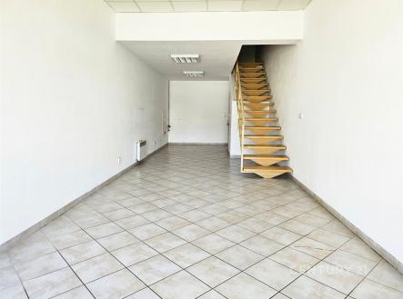 Pronájem obchodní prostory, 58 m²