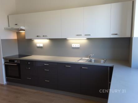 Pronájem bytu, 2+1, 70 m²