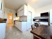 Prodej bytu, 4+1, 93 m²