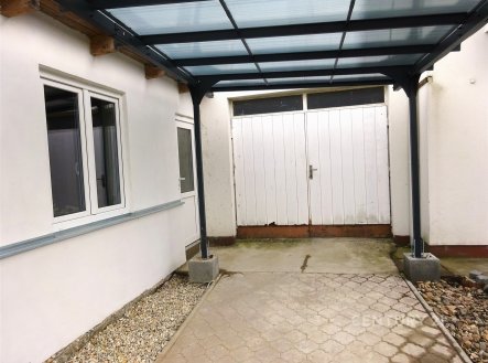 Pronájem skladu, 42 m²