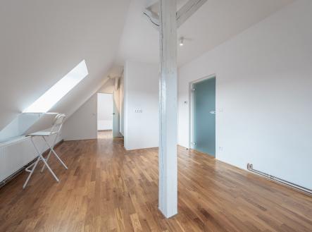 Pronájem bytu, 2+1, 56 m²