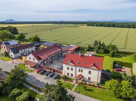 Prodej - nájemní dům, 660 m²