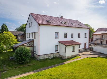 Prodej domu o šesti bytových jednotkách, obec Bukovno - Líny u Mladé Boleslavi