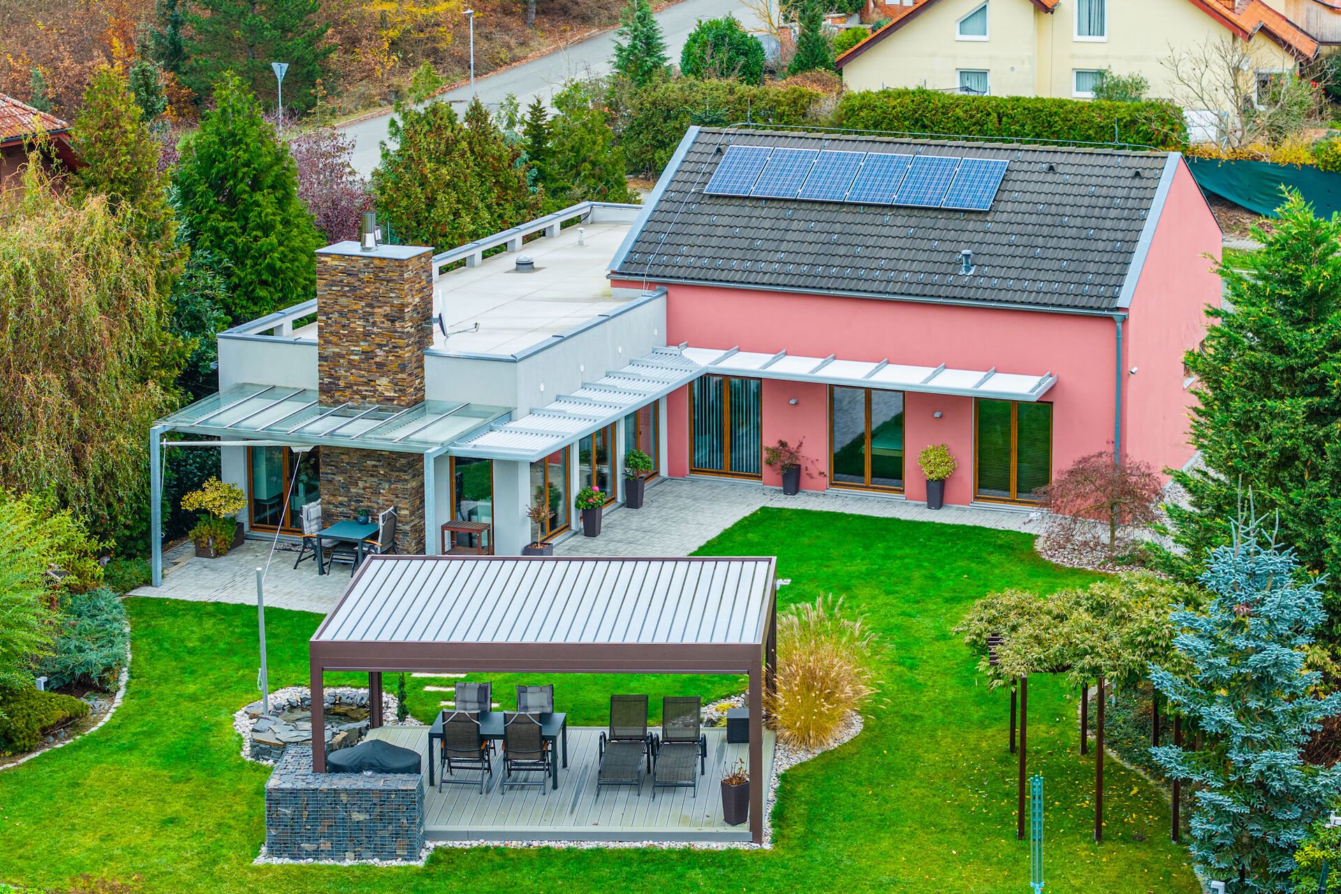 Prodej luxusního bungalovu, dřevostavba, pozemek 1156 m², Bradlec u Mladé Boleslavi