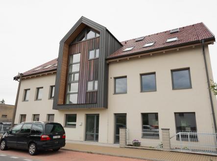 Pronájem bytu 2+kk v nově zrekonstruovaném domě, 56m², Benátky nad Jizerou, ulice Pražská