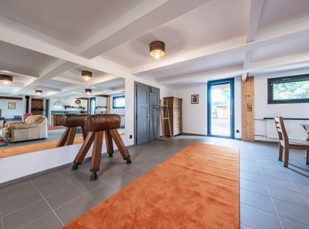 Prodej komerčního objektu, jiný, 182 m²