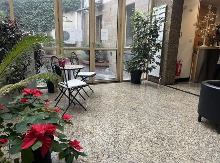 Pronájem kanceláře, 65 m²